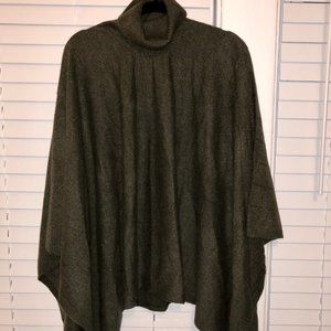 Soft by NAADAM 100% Cashmere Turtleneck Poncho
